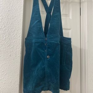 Overall skirt